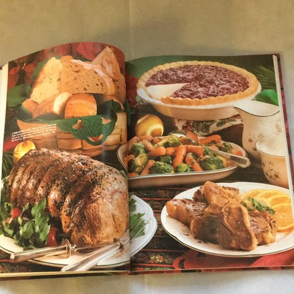 Country Woman Christmas 1999 hard cover book - Picture 7 of 11